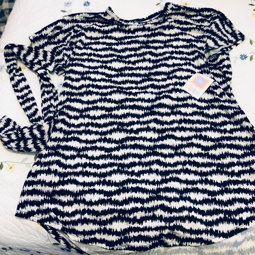 NWT 3X LuLaRoe Mitzi top with sash and POCKETS!